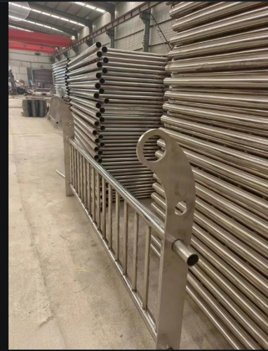 威海不銹鋼復(fù)合護(hù)欄