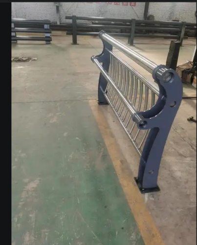 威海不銹鋼復(fù)合護(hù)欄