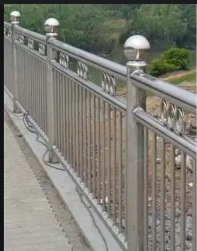 威海不銹鋼復(fù)合護(hù)欄